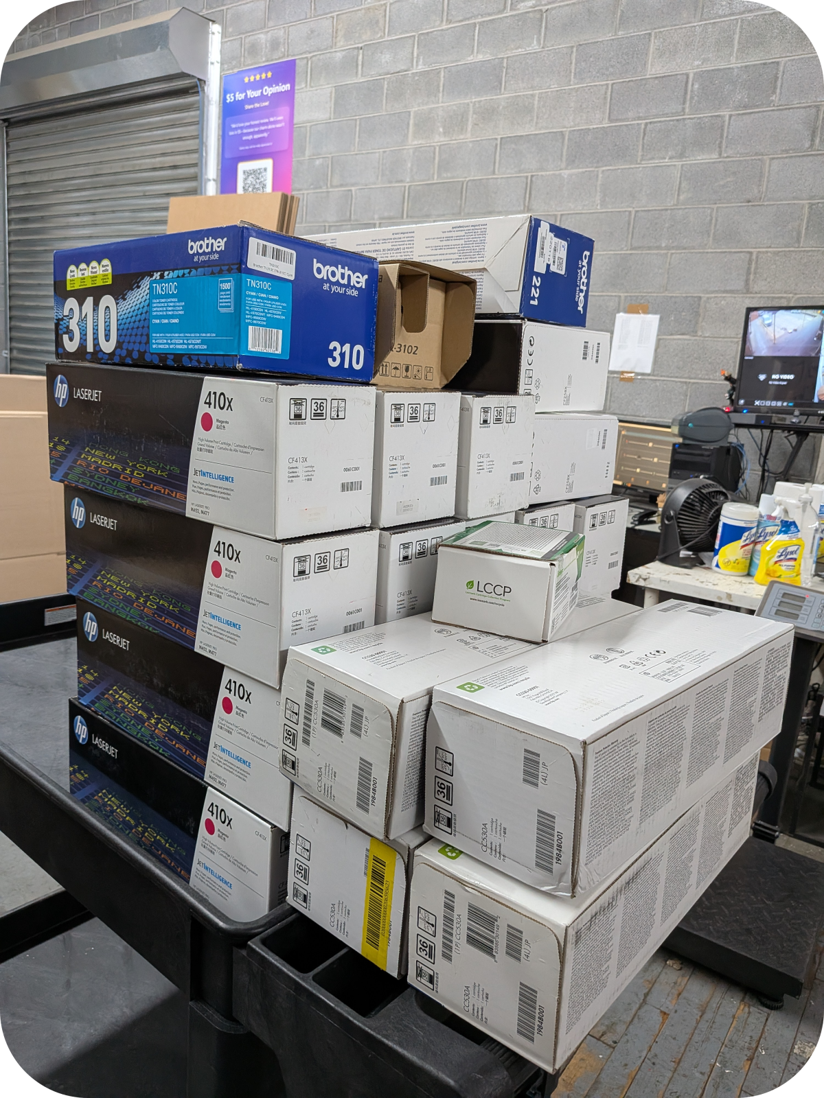 Selling Toner in Bulk | Is There a Minimum, and Do Offices Get a Better Rate?